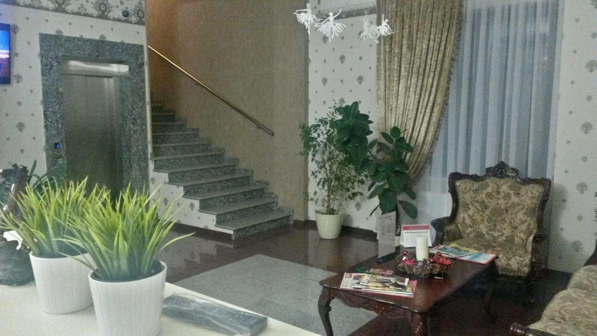 كراسنودار Avrora Hotel المظهر الخارجي الصورة